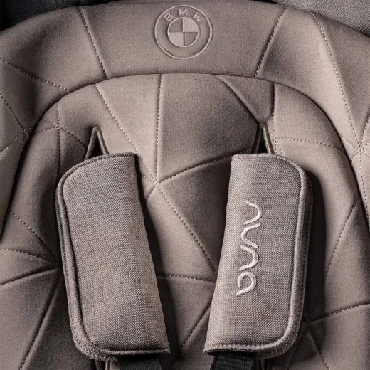 Коляска прогулочная Nuna SWIV BMW