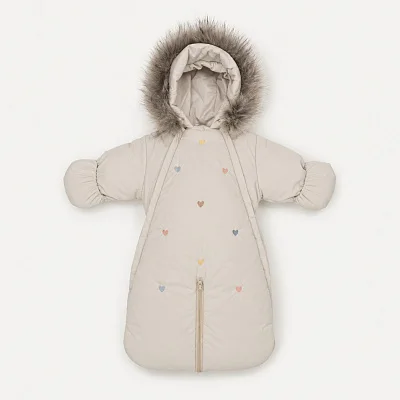 Комбинезон-трансформер MATUSHKIN "Сердечки" (3 сезона), пинетки в подарок