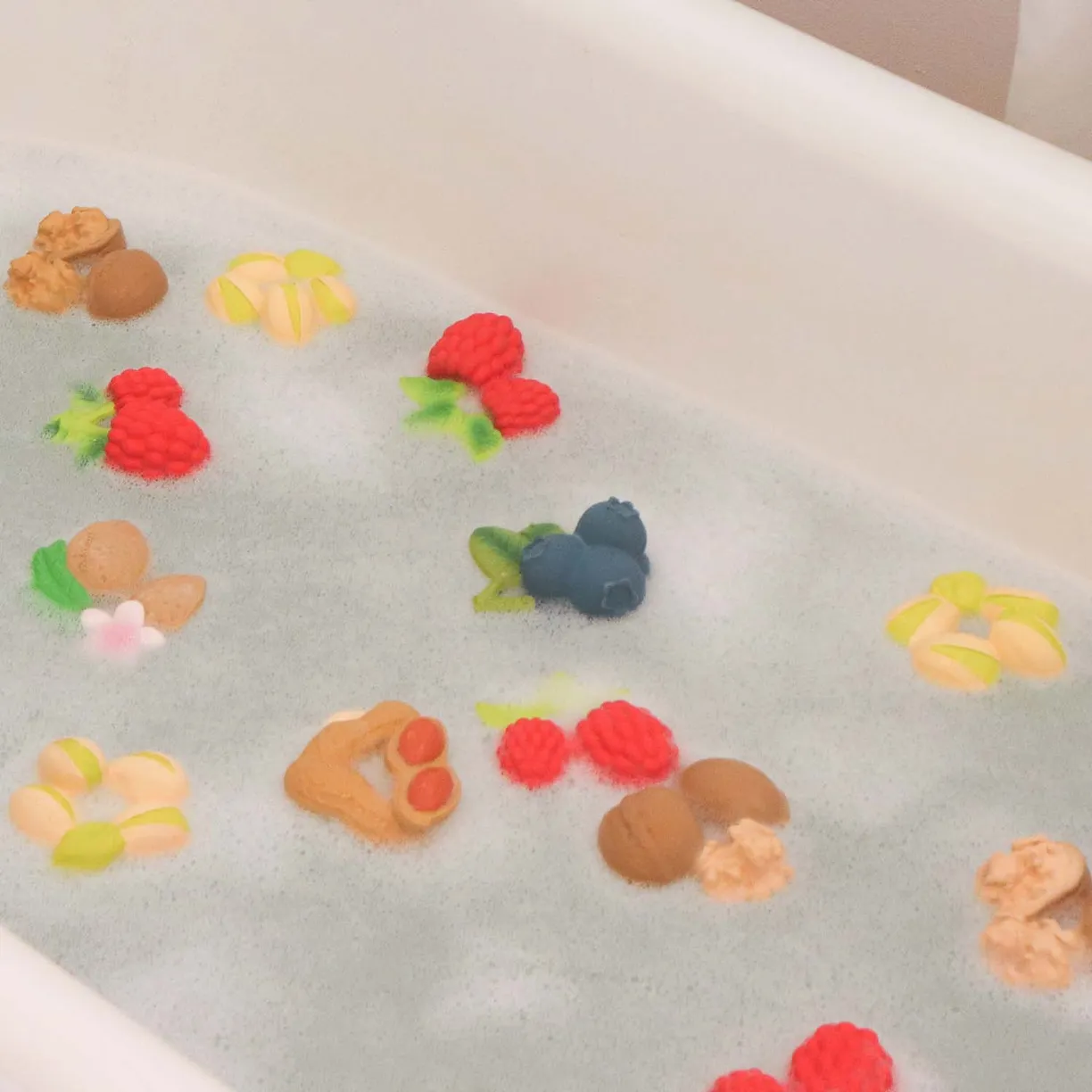 Прорезыватель для зубов Oli&Carol Patricio the Pistachio 3