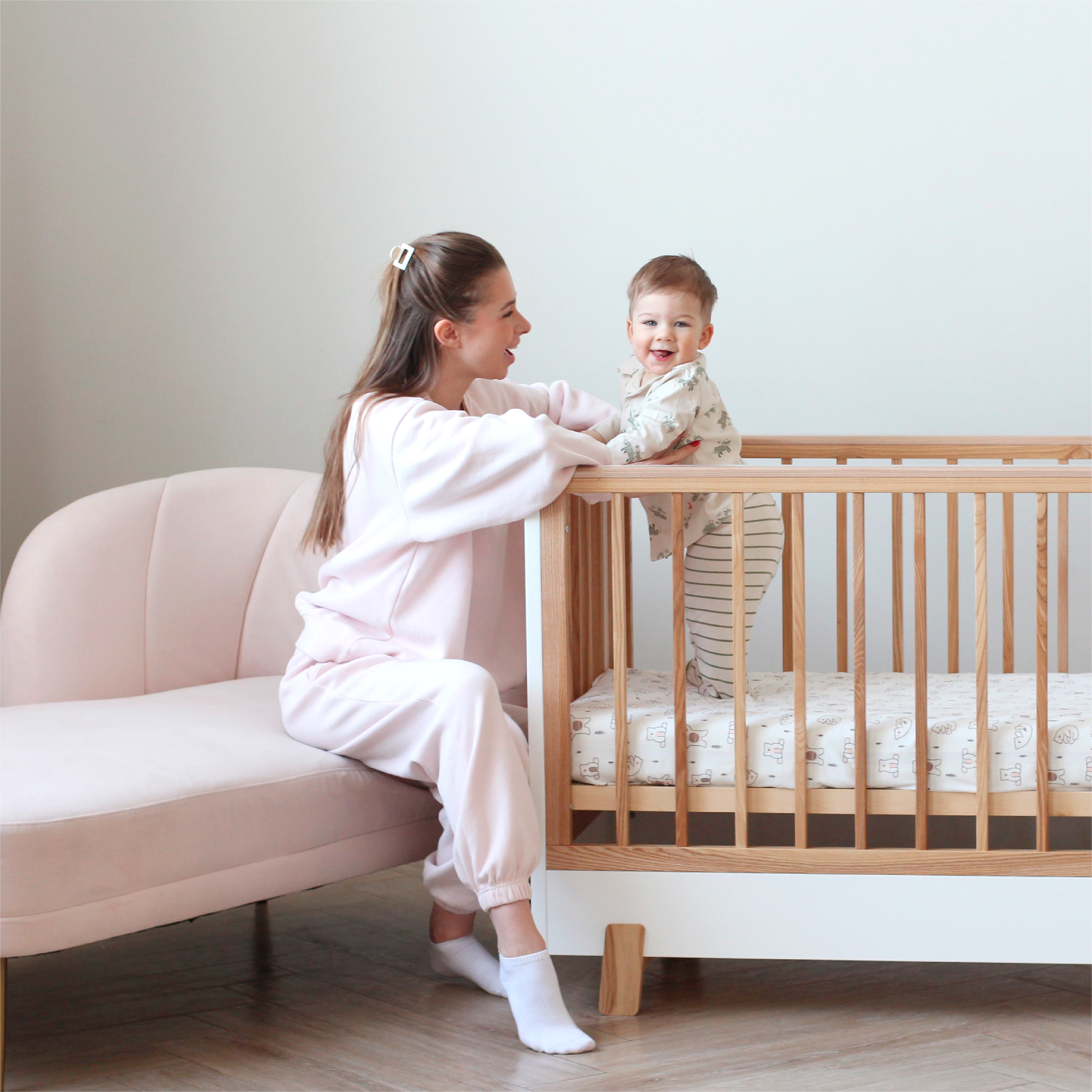 Детская кроватка "Фабрика Облаков" Onlybaby Scandi молочная 2