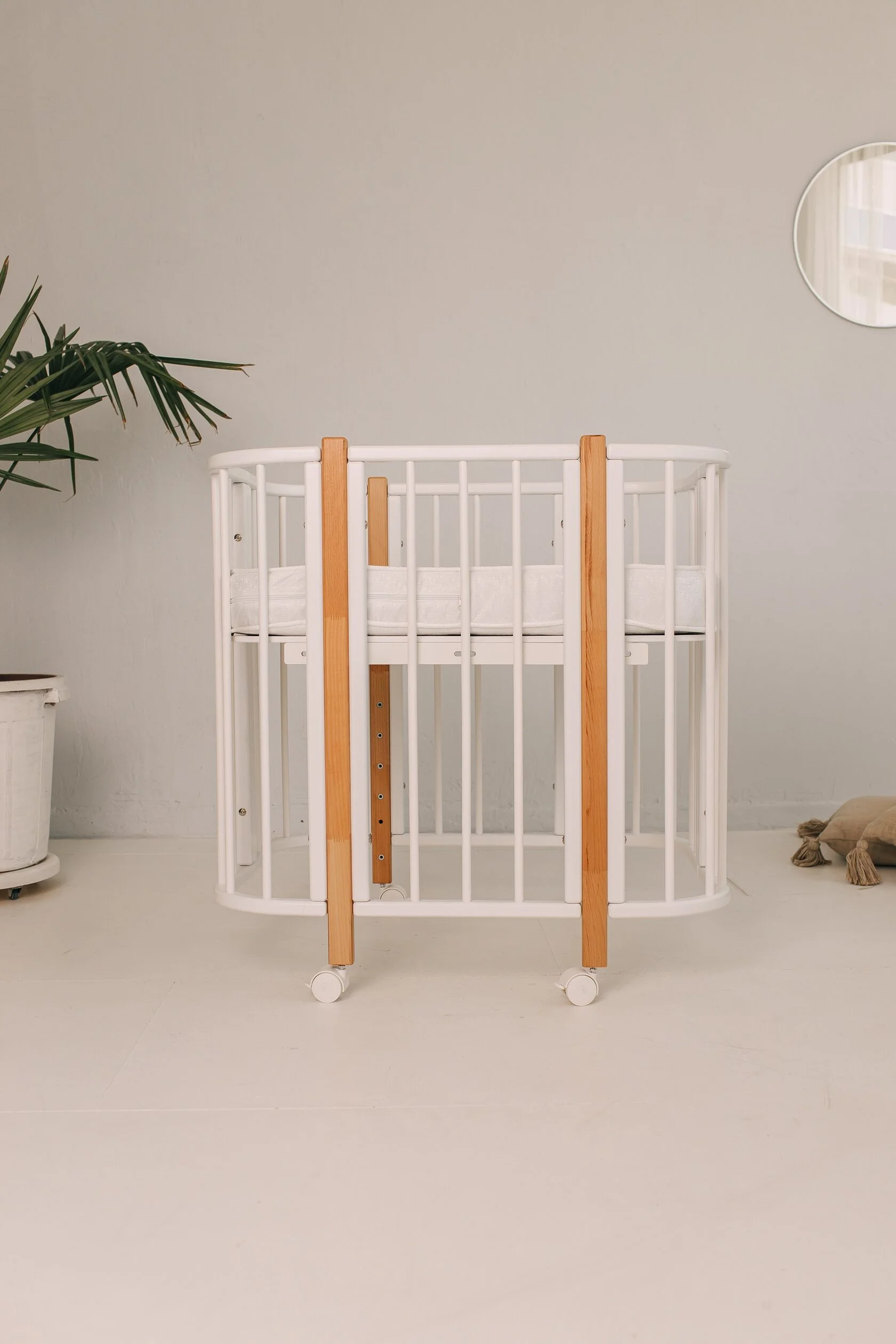 49799383 Кроватка КАРАМЕЛЬ с комплектом матрасов и маятником 10