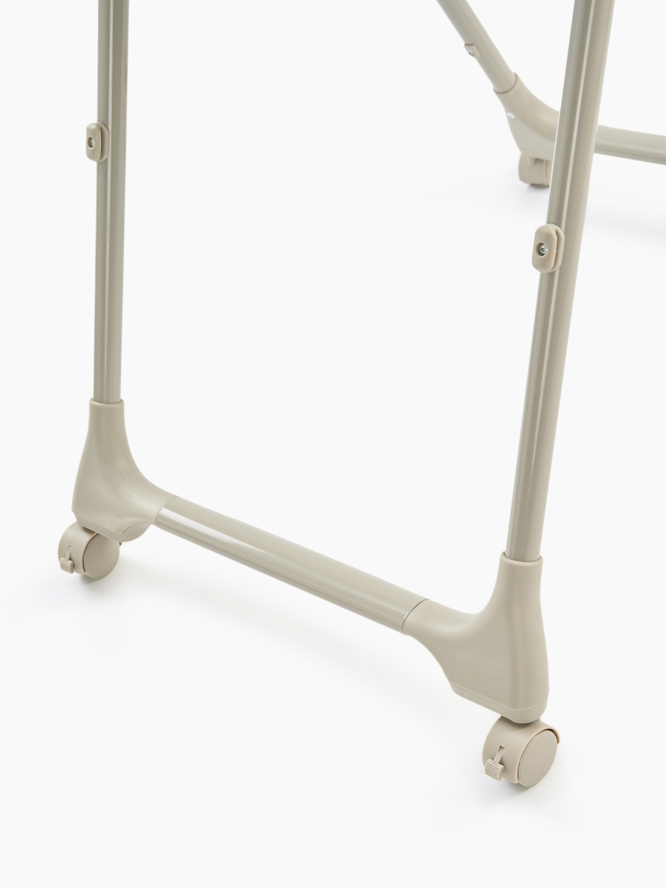 Стул для кормления Happy Baby WILLIAM PRO+2 чехла в комплекте 3