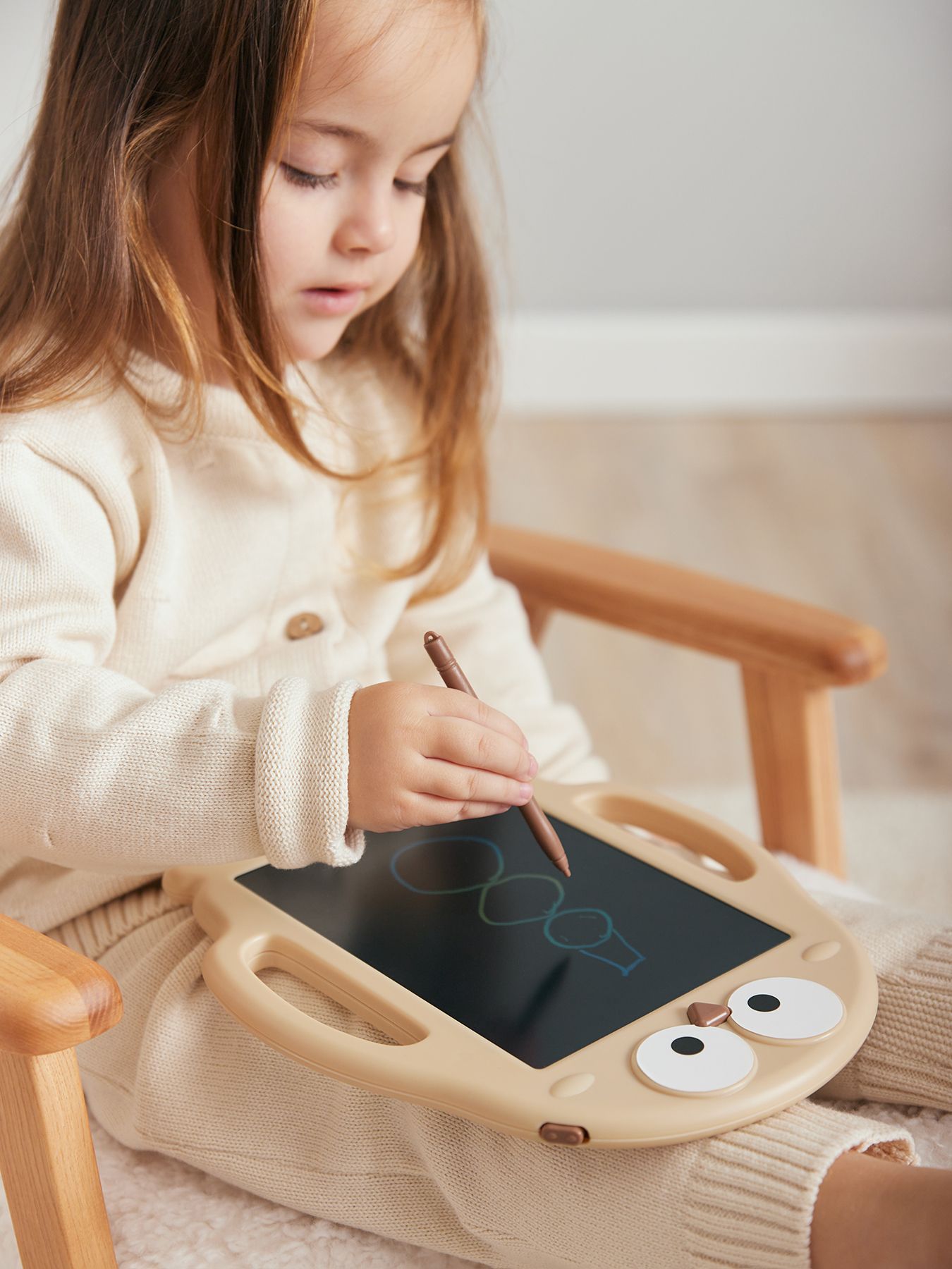 igrushki-imidzh-22-03231 Игрушка-планшет HappyBaby для рисования BIRDPAD (БЁРДПАД) 4