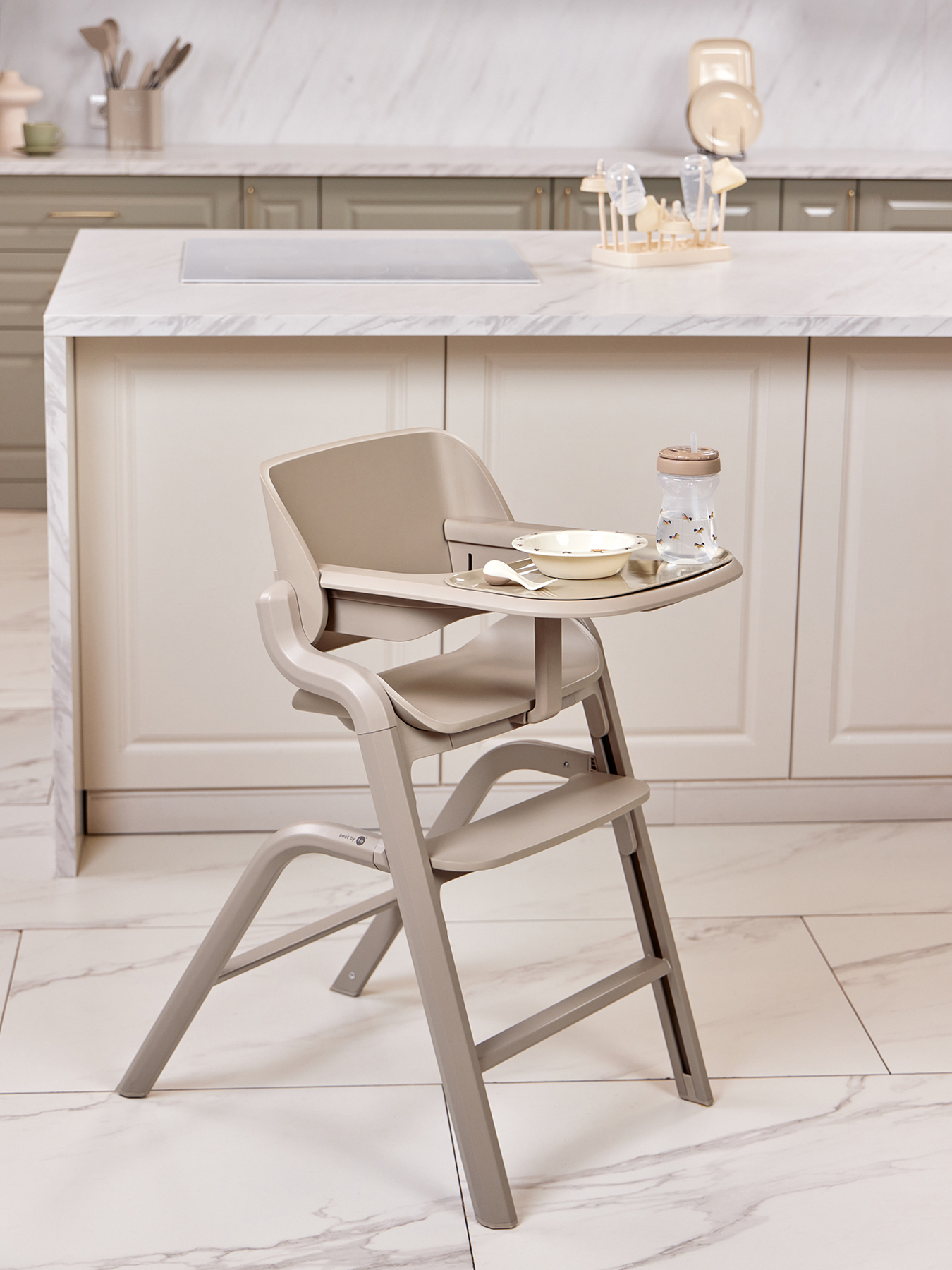 3qt8ltrwtp57p5b24szn125pgba2rzna Стул для кормления Happy baby CHARLEY 2