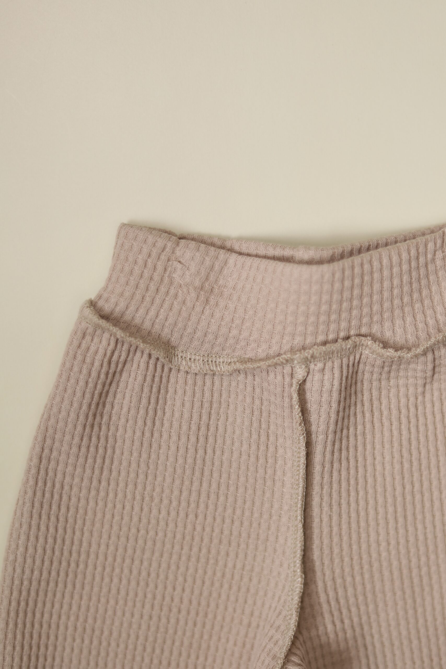 Ползунки MATUSHKIN на широкой резинке, швы наружу, интерлок-вафля 2