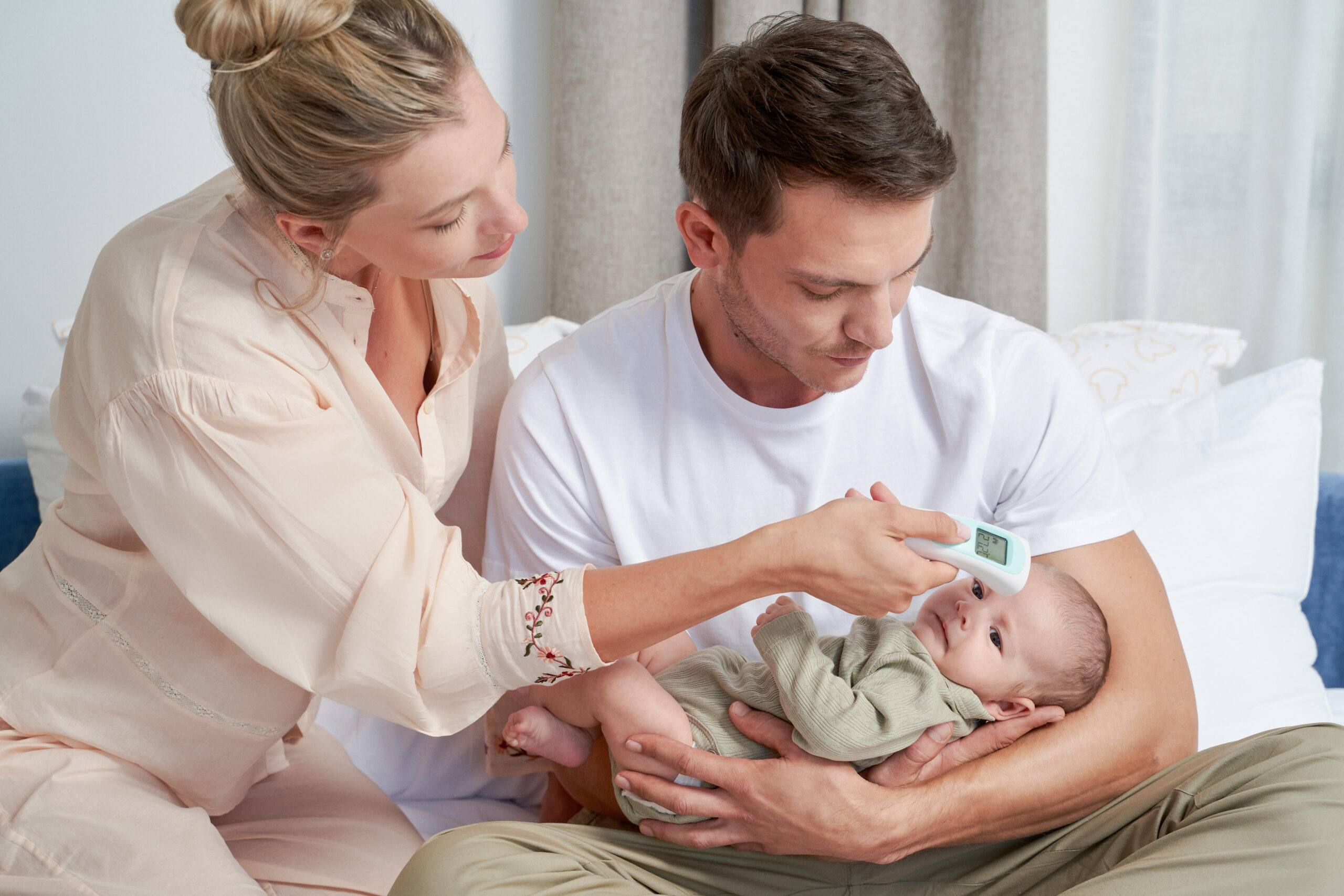 Термометр Miniland Thermoadvanced Pharma бесконтактный 11 Термометр Miniland Thermoadvanced Pharma бесконтактный 10