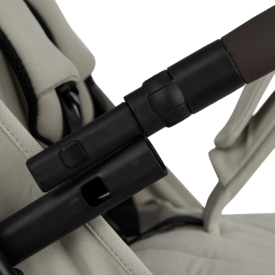 Коляска прогулочная Pituso Q3 18 Коляска прогулочная Pituso Q3